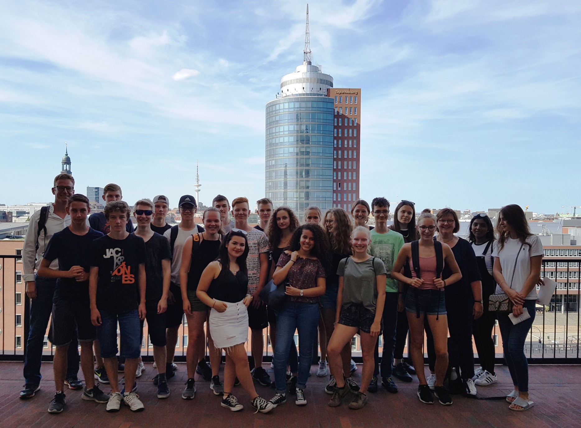 2018 08Klassenfahrt10aHamburgGruppenfoto